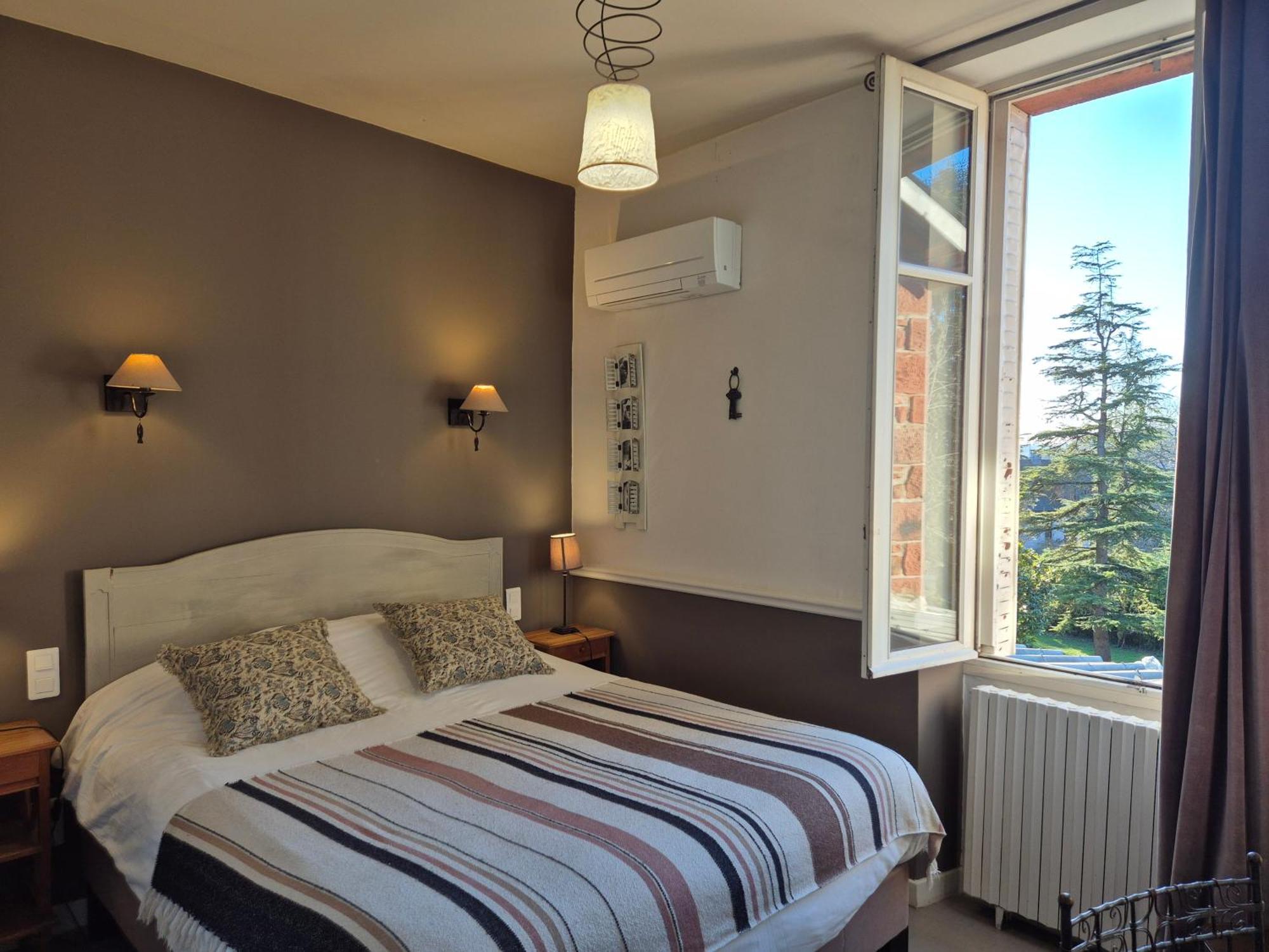 Logishotels Le Relais Du Quercy Meyssac Экстерьер фото